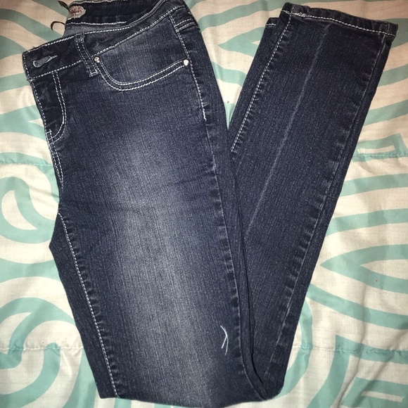 Jeans - Picture 2 of 4